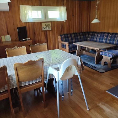 Haugheim Two-Bedroom Cottage Birkeland エクステリア 写真